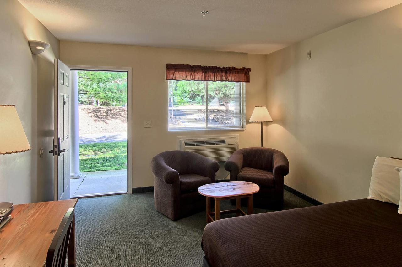 The Legend Cottage Inn Bellaire エクステリア 写真